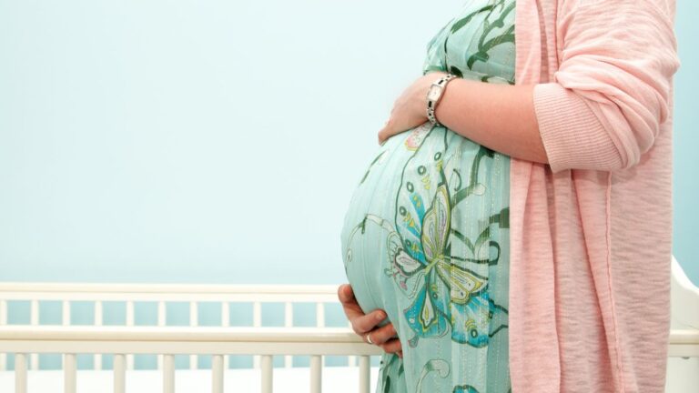Is Bloom Nutrition Greens safe for pregnancy? FAQs you should know