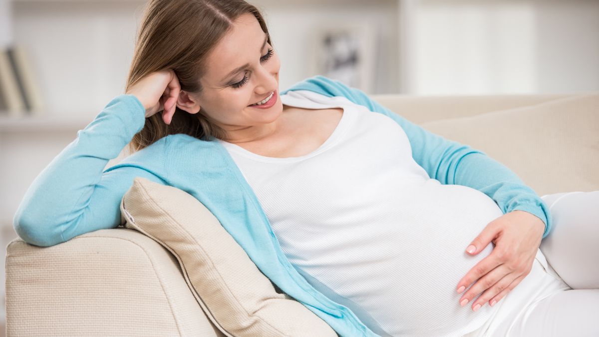 Is mucus discharge normal at 30 weeks pregnant?