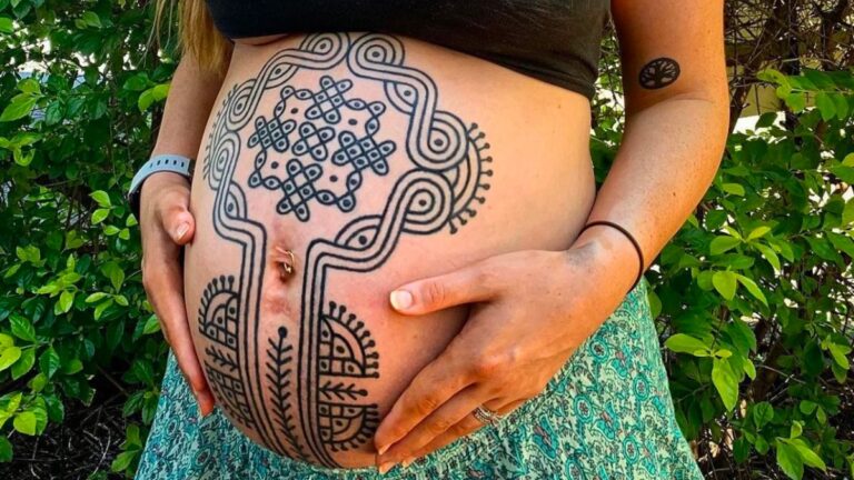 Pregnancy stretch mark tattoo cover up: How? How much? Where?